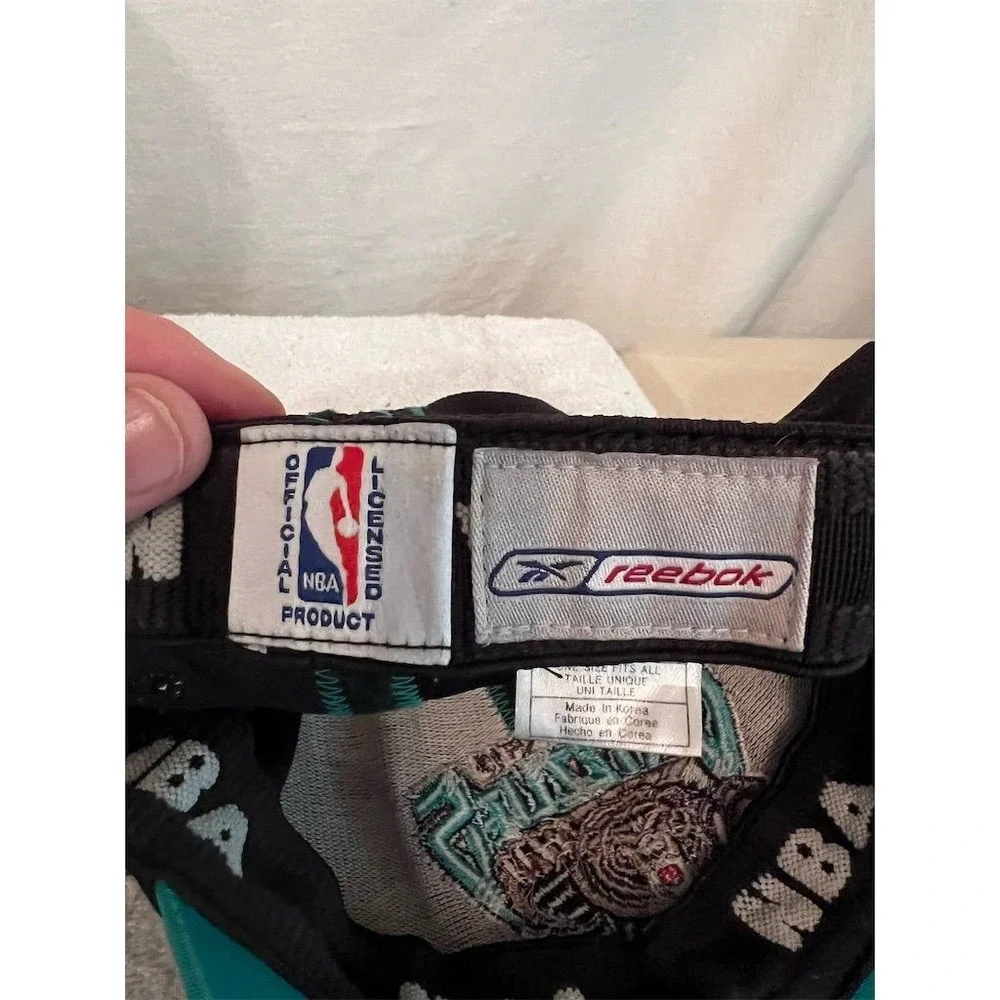 Vintage Vancouver Grizzlies Reebok FLEXFIT‎ Cap Black OSFA Unisex NBA